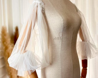 Afneembare bruidsmouwen. Afneembare mouwen van de trouwjurk. Afneembare tule pofmouwen. Afneembare mouwen in vintagestijl.