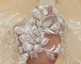 Sprankelende bruidssluier met 3D-kant en pailletten: luxe bruidssluier. Mantilla sluier. Op maat gemaakte sluier.