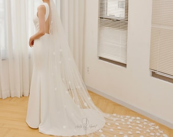 Bruidssluier met 3D-bloemenkant en parels: eenlaagse kathedraal-bruidssluier. Op maat gemaakte bruidssluier. Elegante bruidssluier. Mantilla-sluier.