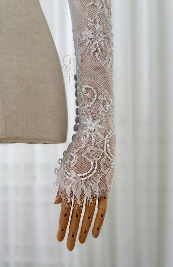 Floral Lace Bridal Sleeves: Beaded Tulle Detachable Sleeves