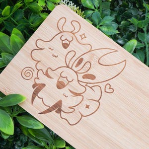 Hollow Knight Silksong Cutting Board Video Game Kitchen Decor Cute Wooden Cutting Board Nerdy Gift for Friend Silksong Cool Kitchen Gift