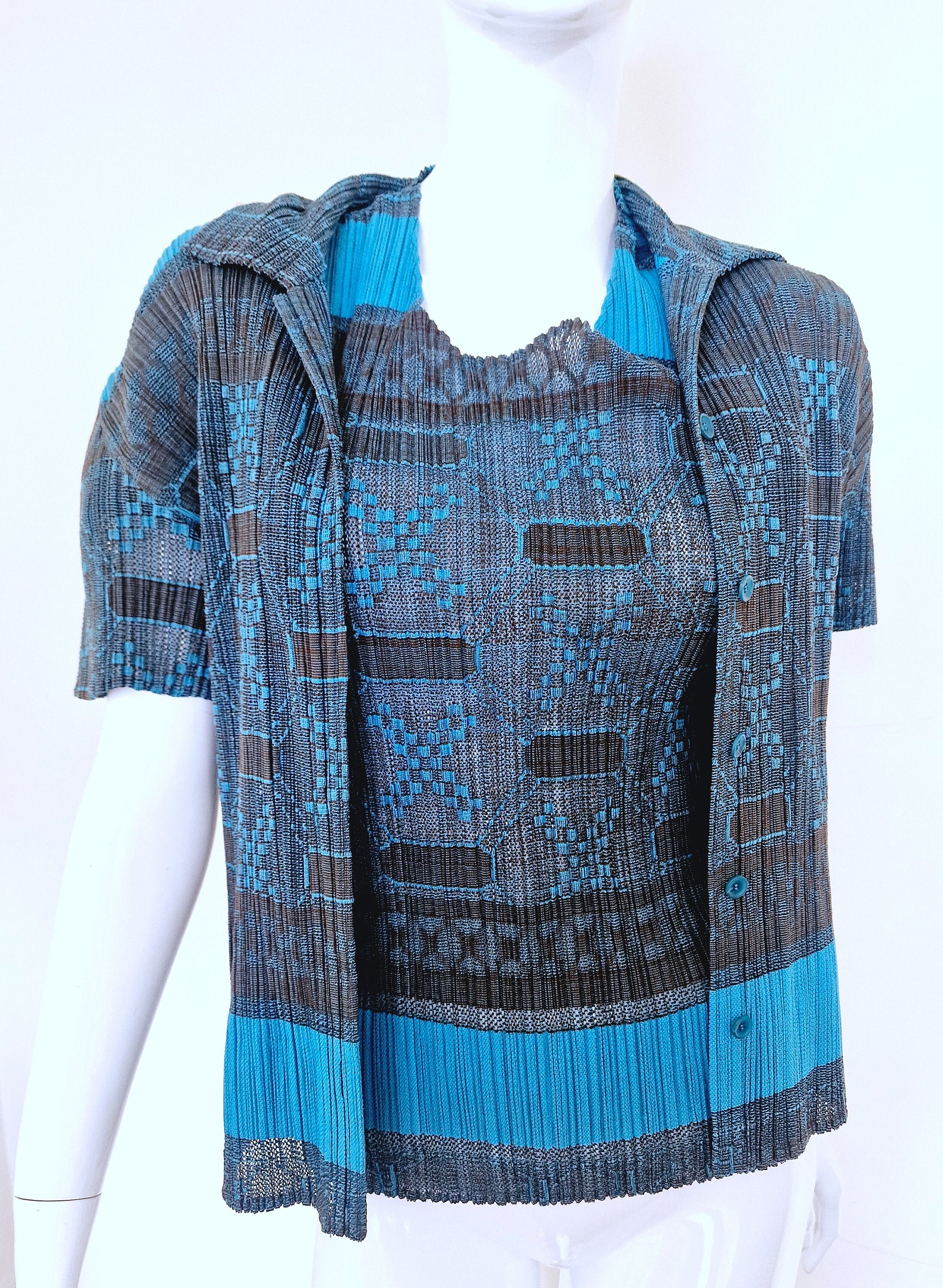 PLEATS PLEASE ISSEY MIYAKE - 美品 XL PLEATS PLEASE 長袖