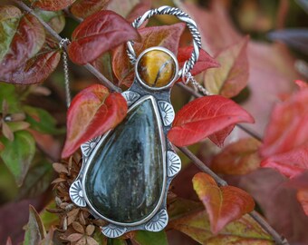 Collar de plata de ley con labradorita y ojo de tigre