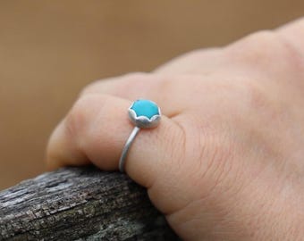 Anillo sencillo de plata de ley con turquesa Kingman talla 7