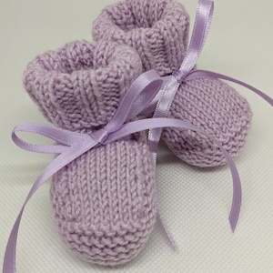 Newborn Booties, Knitted Slippers, Knit Baby Booties, Newborn Shoes, New Baby Gift