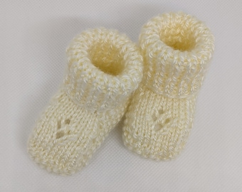 Hand Knitted Gender Neutral Baby Booties: Cream Newborn Shoes (0-3 Months)
