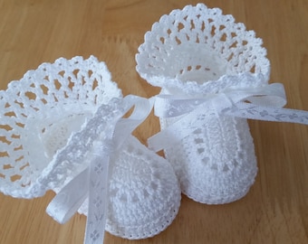 Baby Booties, Baby Girl Booties, Crochet Baby Booties, White Ribbons, Newborn Baby Girl, Reborn Doll, Christening Booties, Baby Shower Gift