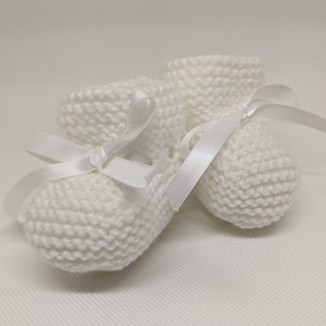 Knitted Baby Booties: White Newborn Shoes with Ribbon (0-3 Months)
