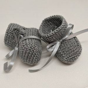 Hand Knitted Gray Baby Booties: Newborn Gift with Ribbon
