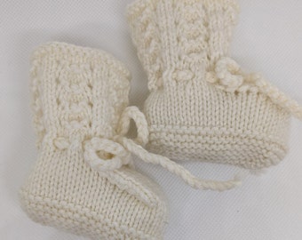Knitted baby booties, Baby crib shoes, Newborn baby booties, Unisex baby shoes, New baby gift