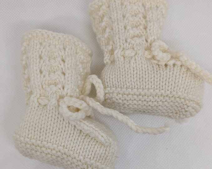 Knitted baby booties, Baby crib shoes, Newborn baby booties, Unisex baby shoes, New baby gift