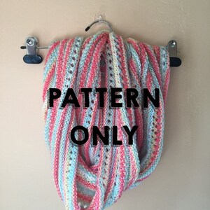 Carnival Infinity Scarf Cowl [[DIGITAL KNITTING PATTERN]] beginner friendly