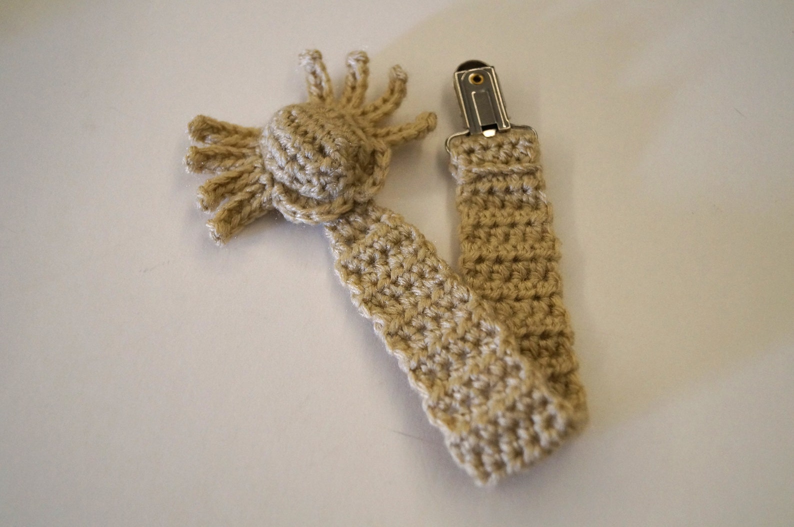 Crochet Alien Facehugger Pacifier Clip PATTERN Etsy