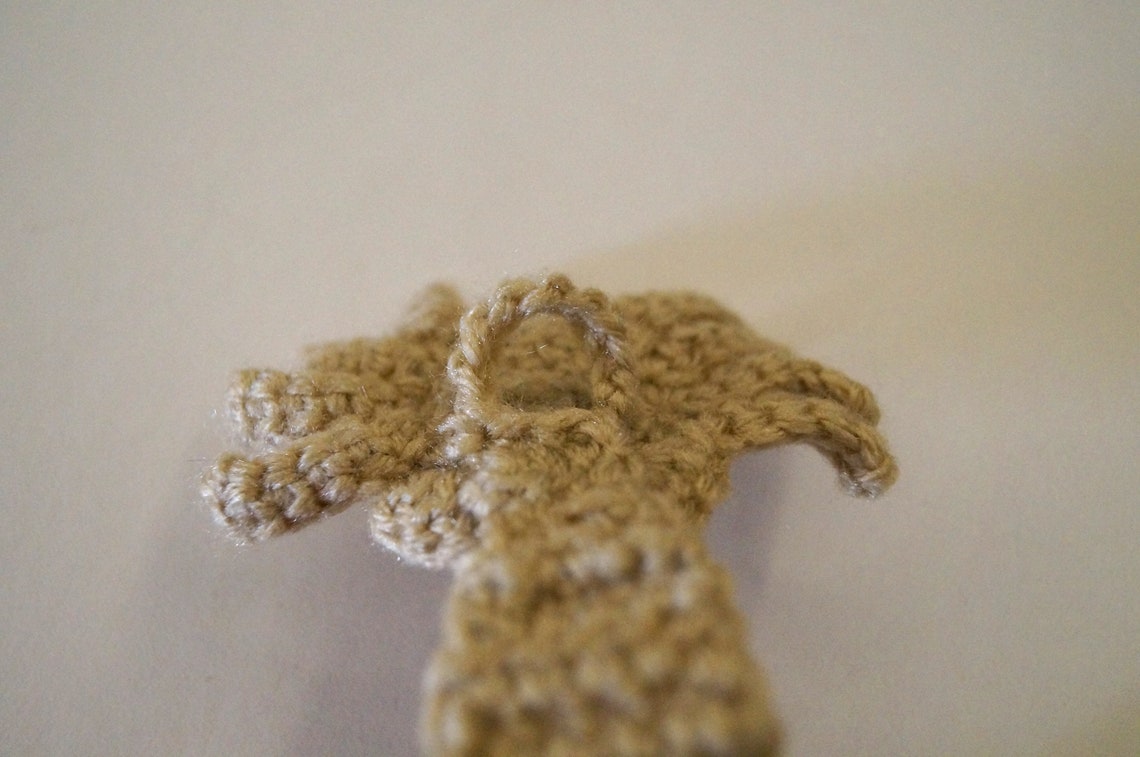 Crochet Alien Facehugger Pacifier Clip [[DIGITAL CROCHET PATTERN]] - Etsy