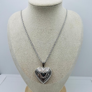 Vintage Style Medallion Pendant Silver Heart Pendant with Filigree Cord Chain Amulet
