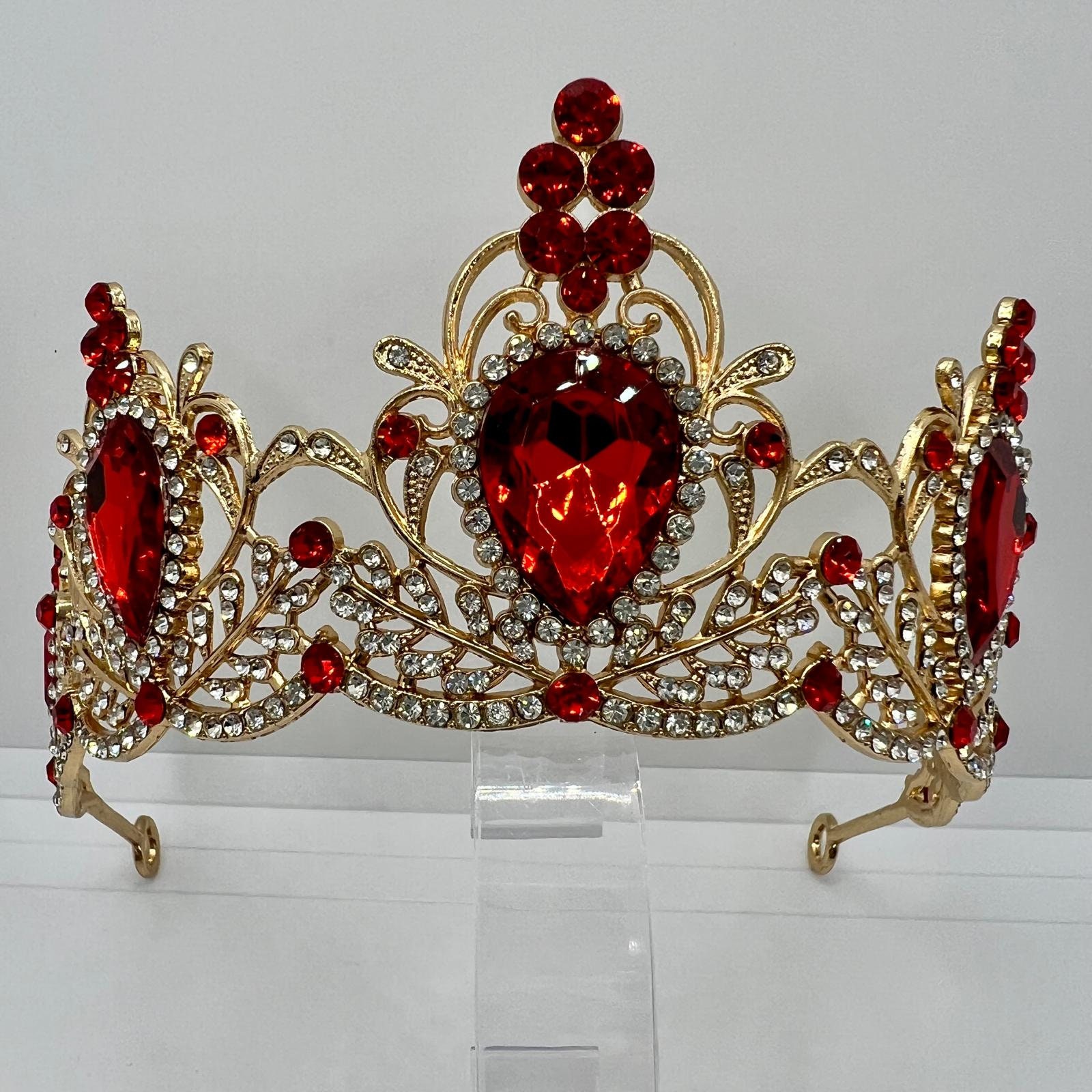 Silbernes Diadem Mit Leuchtenden Roten Steinen – Elegant & Festlich