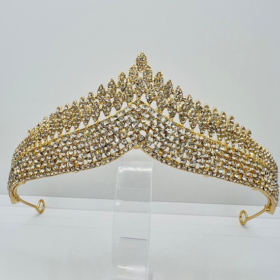 Royal Diadem Bridal Crown - Golden Wedding Tiara With  display picture 1