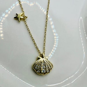 Maritime necklace with starfish & shell – 925 silver gold-plated, stylish and noble maritime elegance