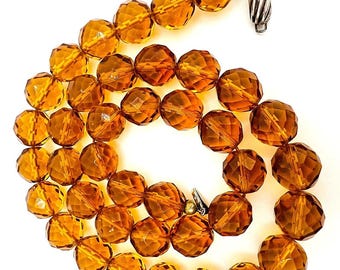 Elegant vintage necklace made of genuine citrine with silver clasp | Italy