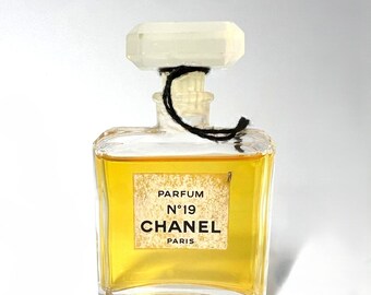 Chanel N19 Parfum Extrait 14 Ml Vintage 1980s – With Box – Made in
