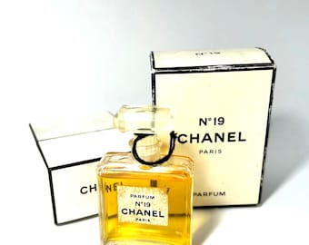 Chanel No. 19 Body Cream Creme Pour Le Corps 150 G/ 5 Fl.oz