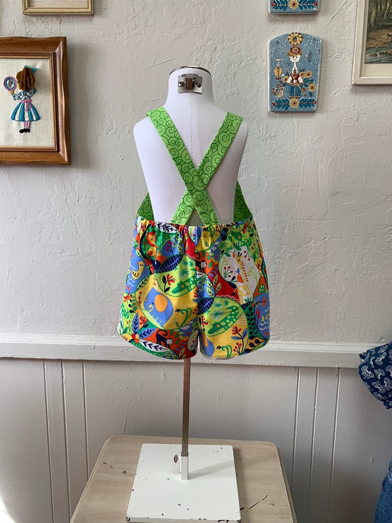 Toddler Boys Zoo Animals Shorts Overalls Sz 12-18 mo