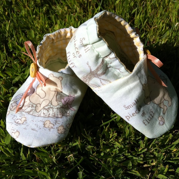 Baby Booties Classic Winnie The Pooh With Bow 0,3,6,9,12 Month Made to Order