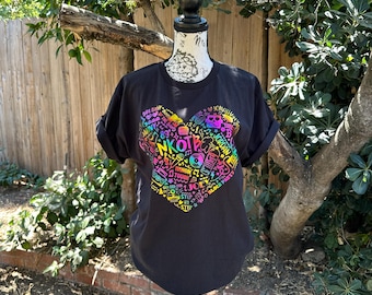 NKOTB New Kids On The Block Grafitti Rainbow Heart Retro Tshirt SZ L