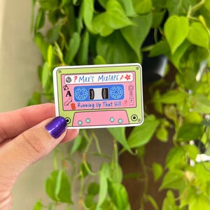 マックス・メイフィールド ミックステープ ランニング・アップ・ザット・ヒル 80年代レトロ ストレンジャー・シングス ステッカー