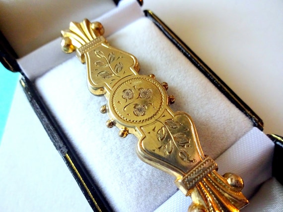 Antique Victorian Etched Gold Mourning Bar Brooch - image 1