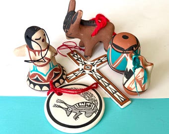 Vintage Set of 6  Native American Acoma Pueblo Pottery Ornaments