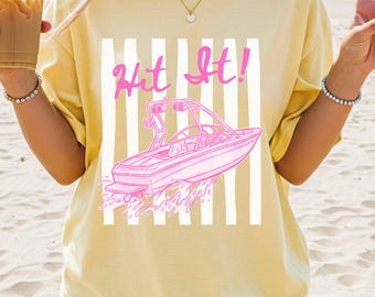 Hit It! Speedboat Graphic T-Shirt | Retro Stripes, Summer Boating Tee, Wake Surfing, Waterski Graphic Tee