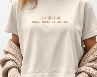 Cropped Boxy Tee: Trendy Fall Mom Shirt, Vintage Style