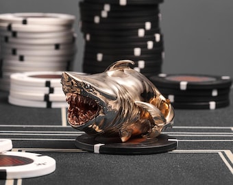 Poker Card Guard Fierce Shark, Fish Lover, Solid Bronze Shark Figurine, Miniature Lucky Items, Card Protector, Metal Fidget Toys, poker Gift