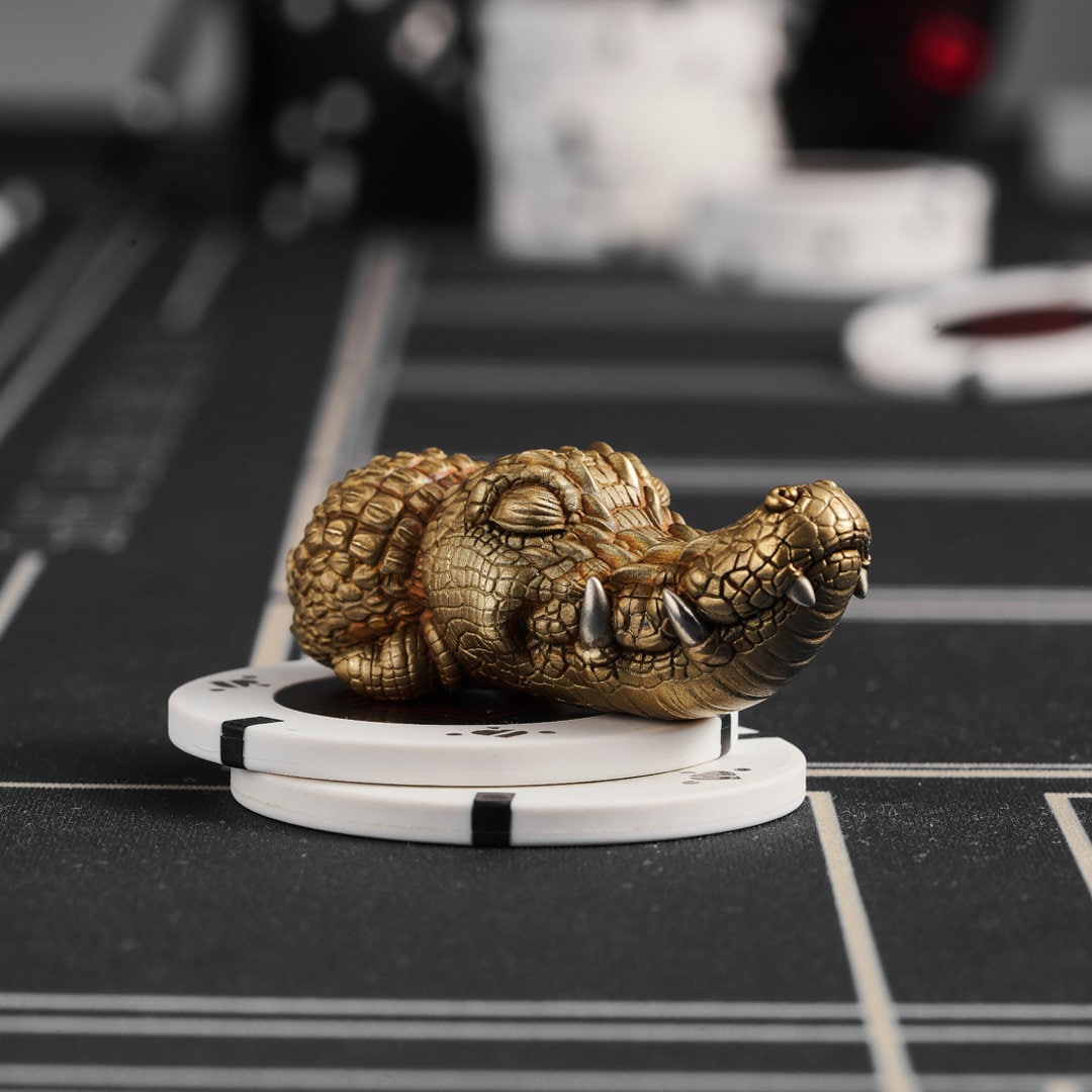 Poker Card Guard Fortune Crocodile, Fine Casting Bronze Crocodile Figurine, Miniature Lucky Items, Card Protectors, Metal Fidget Toys, Gifts