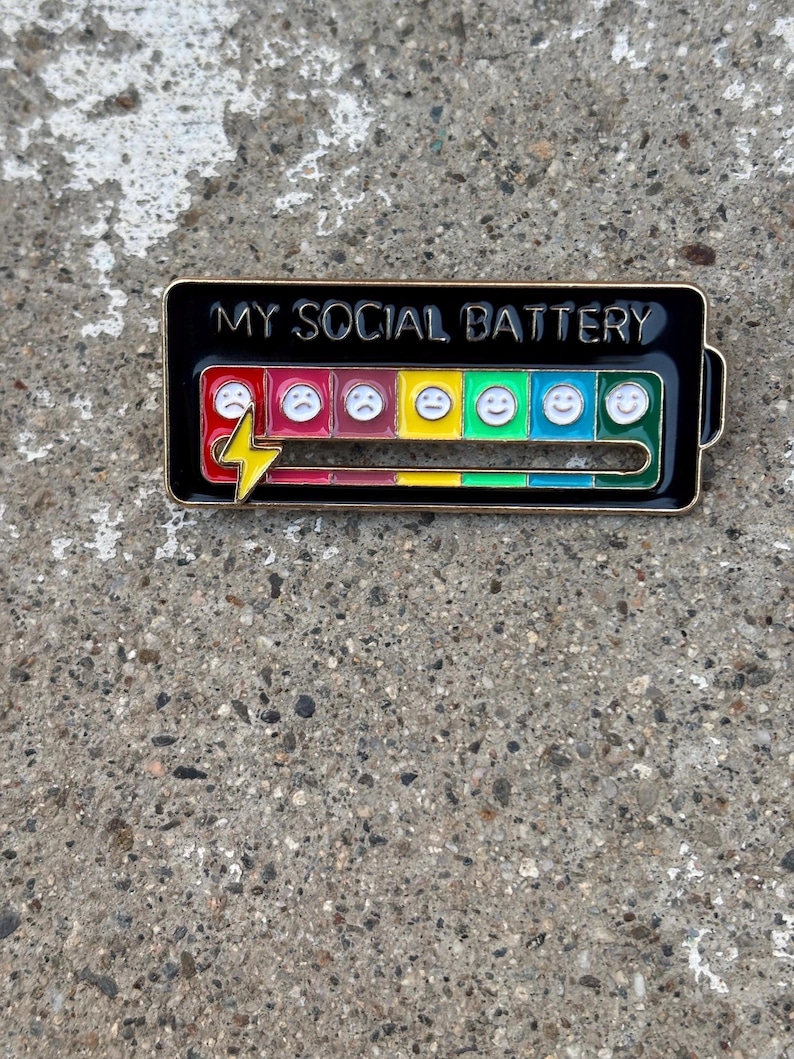 Mini Social Battery pin Black
