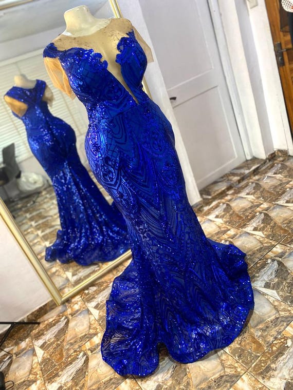 Elegant royal Blue sequins embellished mermaid prom dress, Dramatic long train, Beautiful formal gown, Blue prom dress with an applique