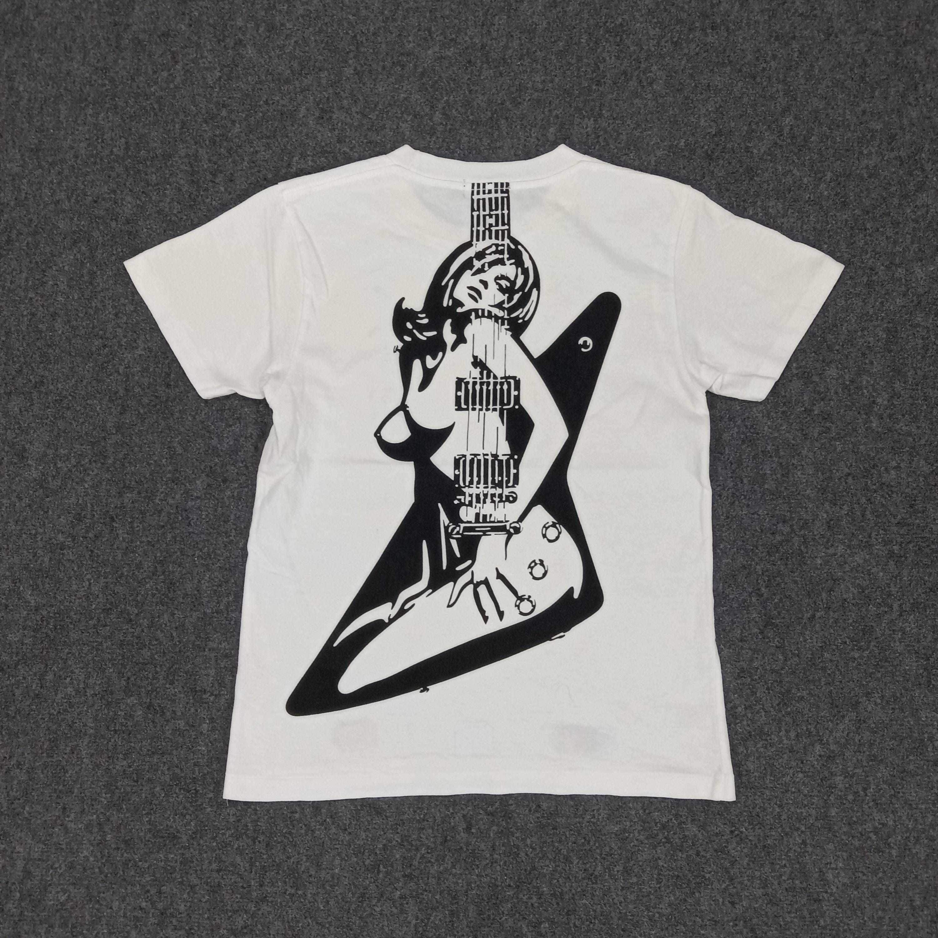トップス hysteric glamour girl design tee Black HYSTERIC GLAMOUR | 1990S DISTRESSED GRAPHIC | Depop