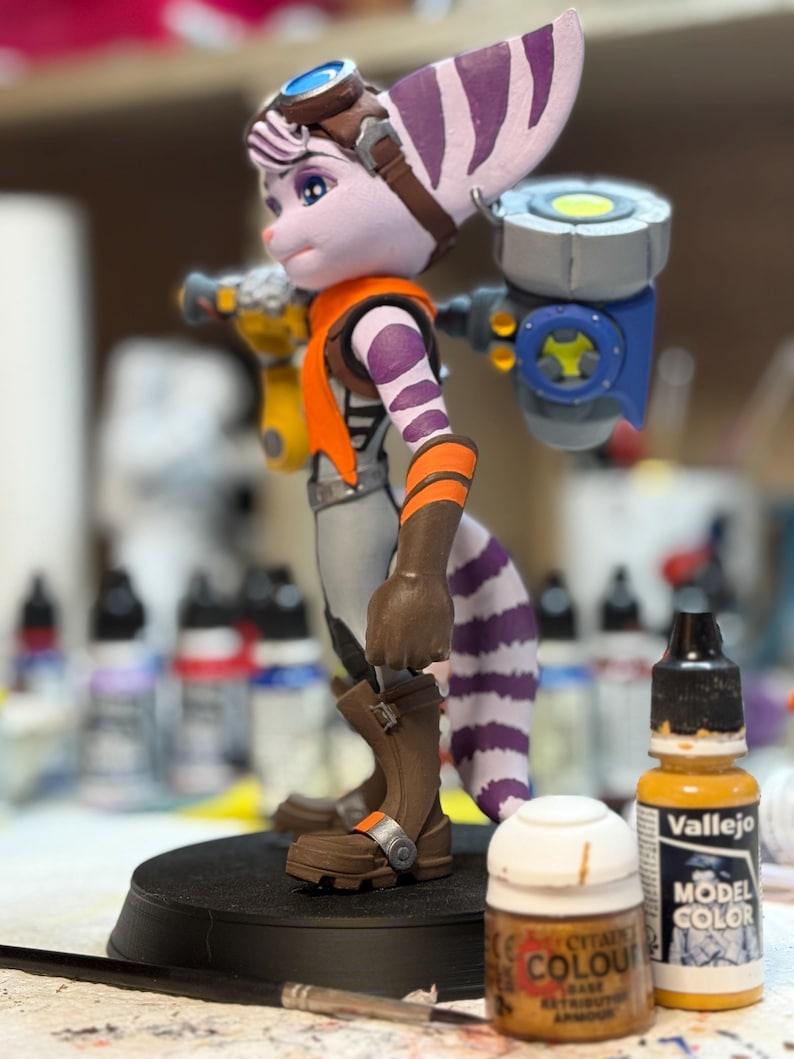 Ratchet and Clank Tribute Figure (RIVET) 20cm tall HAND PAINTED image 7
