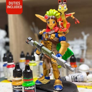 Jak and Daxter tribute, 19 cm tall **HAND PAINTED**