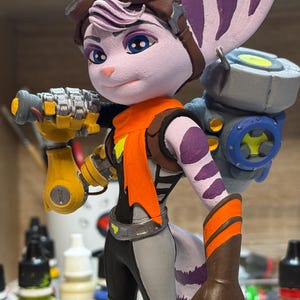 Ratchet and Clank Tribute Figure (RIVET) 20cm tall HAND PAINTED image 6