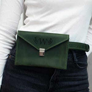 Umschlag Gürteltasche, Gürteltasche personalisiert, Leder Gürteltasche Damen, Gürteltasche individuell, Grüne Gürteltasche, Leder Gürteltasche, Bauchtasche