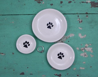 Handmade Paw Print Ring Dish, Paw Print Jewelry Dish, Paw Print Jewelry Holder, Paw Print Trinket Dish, Paw Print Catchall Tray