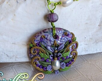 Lilac Lavender Canework Round Orchid Flourish Leaf Crystal Pendant Beaded Necklace