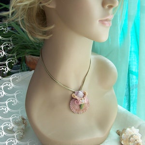 Rhinestone Pink Seashell Polymer Aventurine Pendant Necklace image 2