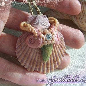 Rhinestone Pink Seashell Polymer Aventurine Pendant Necklace image 3