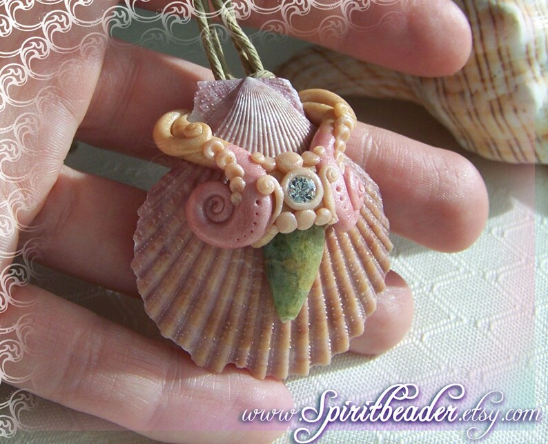 Rhinestone Pink Seashell Polymer Aventurine Pendant Necklace image 3