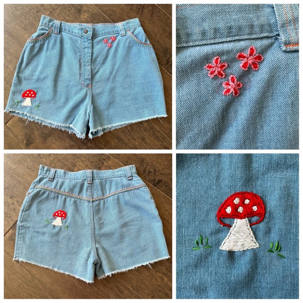 Vintage 1970s Embroidered Rainbow & Mushrooms Cutoff Jean Shorts Hippie Large