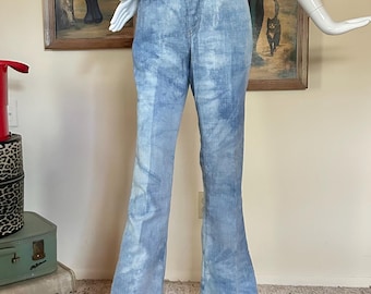 Vintage 1970s Levi's Blue Tie Dye Bell Bottom Jeans Orange Tab Flares 33x34