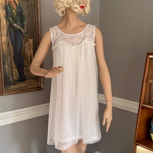 Vintage 1960s White Double Layer Babydoll Nightgown Small